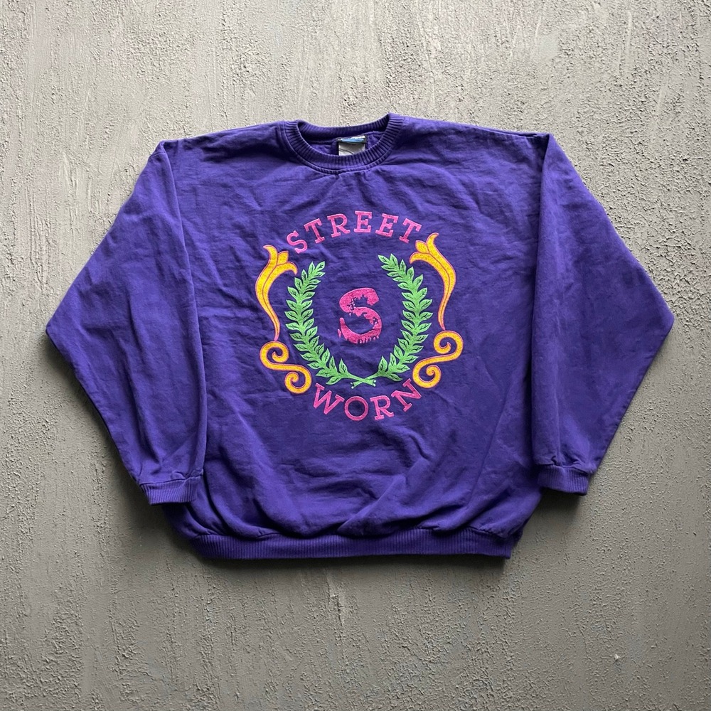 Vintage Street Worn Graphic Sweatshirt Men Medium Purple 90s New Discoveries